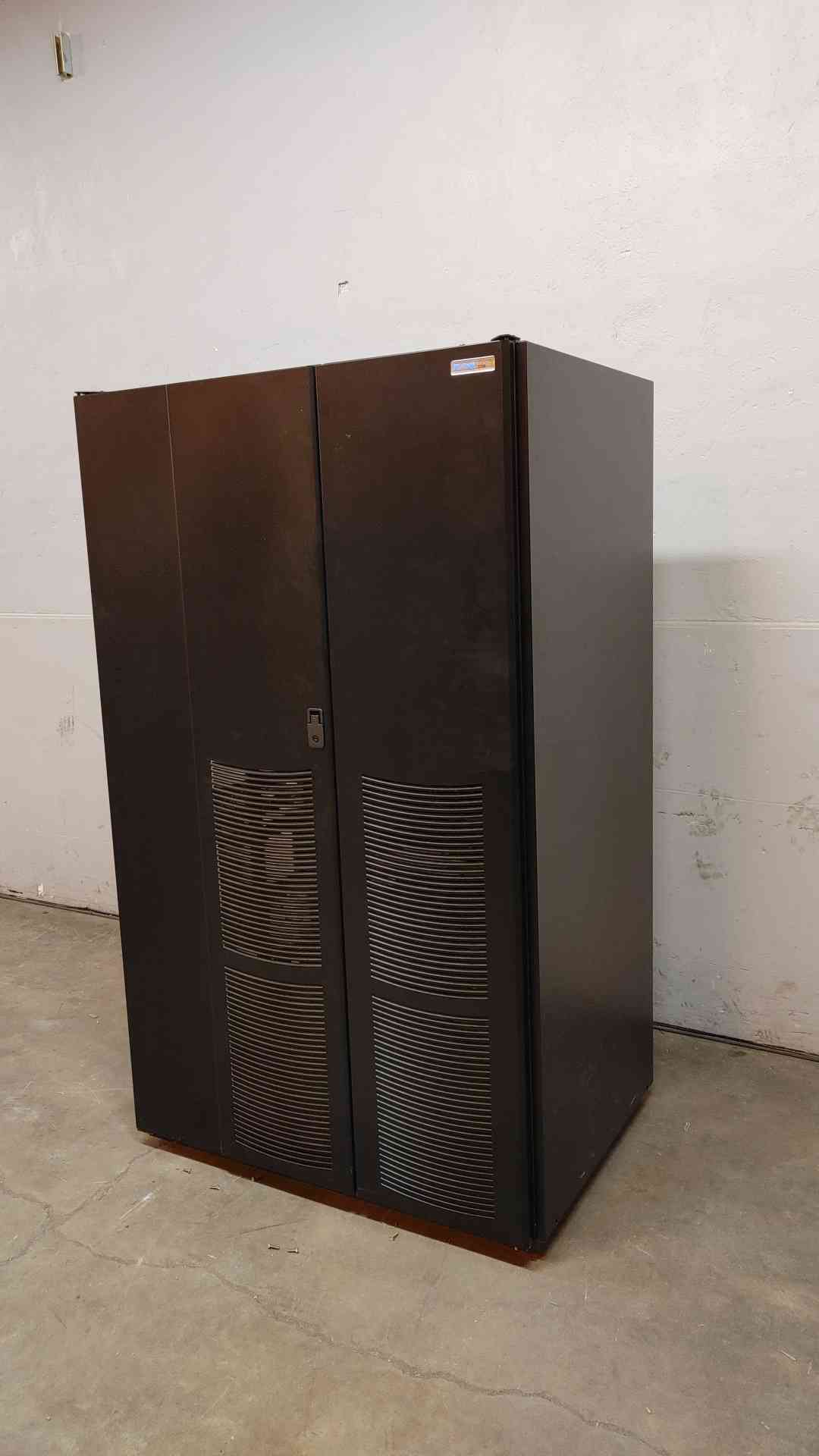Eaton 9390-80 UPS 480v x 480v, IDC, & Battery Cabinet (SKU: 104543)(104543)