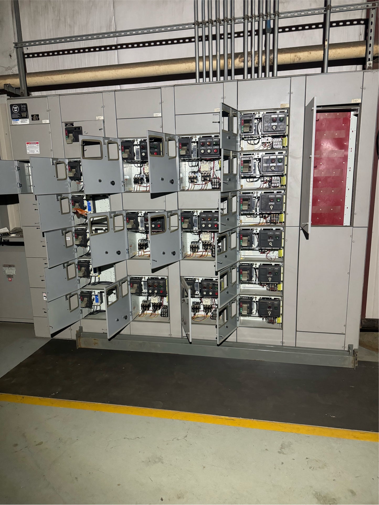 Westinghouse 6 Section MCC Series 2100 600/300a Lineup