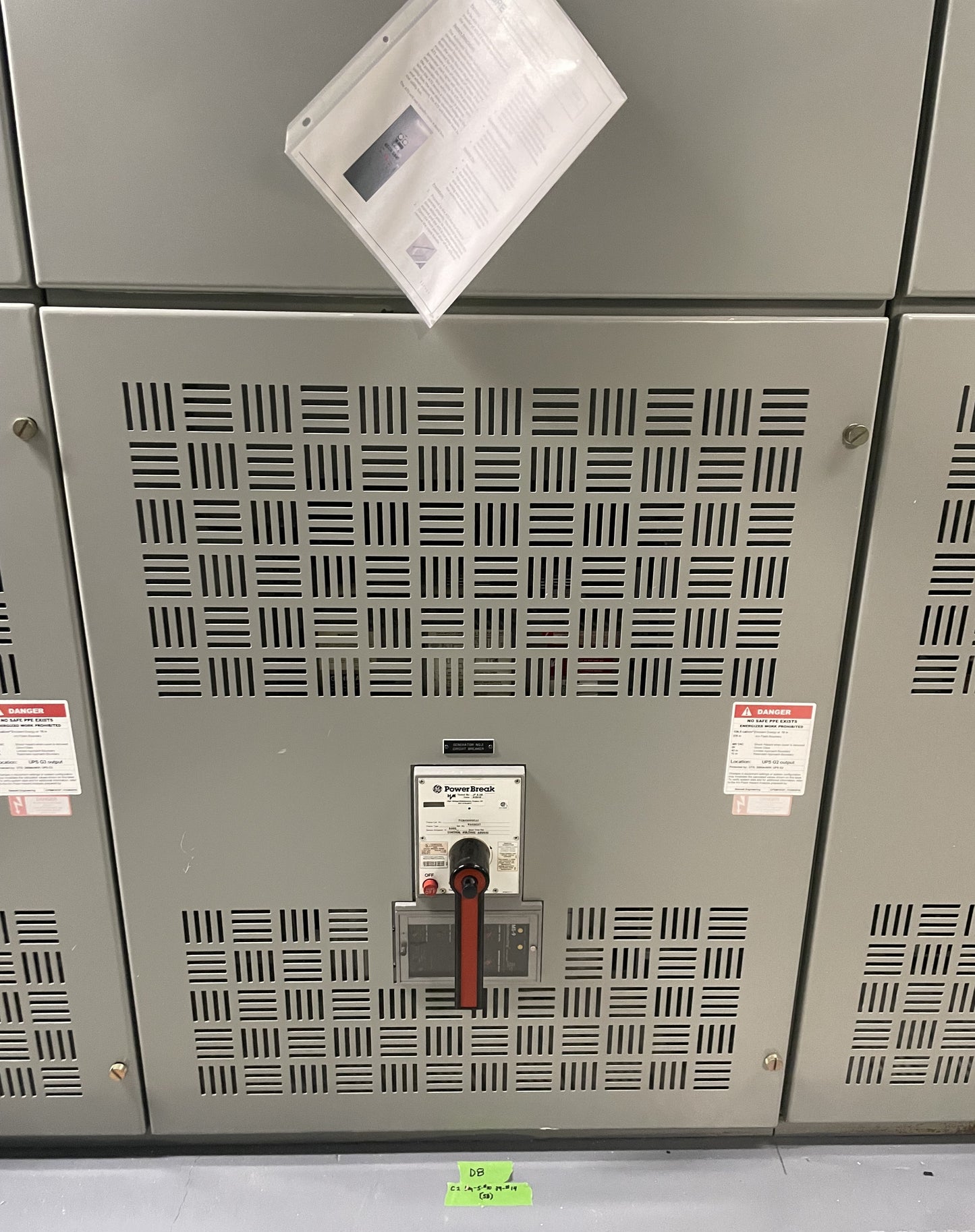 3000A 480V Square D Masterpact Switchgear 8 Section 7 Breaker with Bypass Transfer