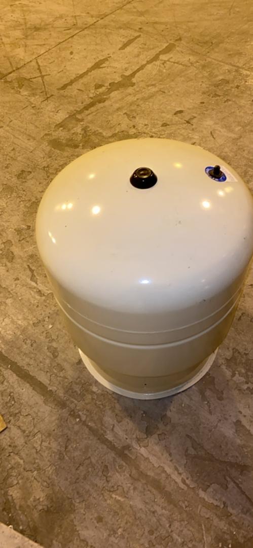 AMTROL Well-X-Trol Well Pressure Tank WX-205(S6LLST3760)