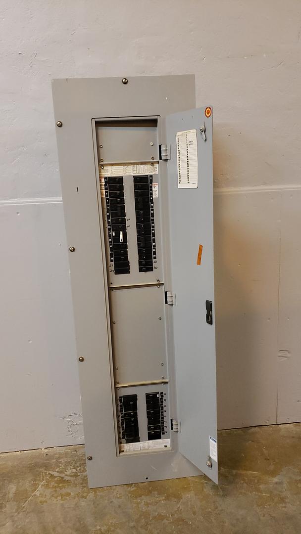 PRL1 225A Cutler Hammer PowRLine Panelboard 208/120v(S6LLST9765)