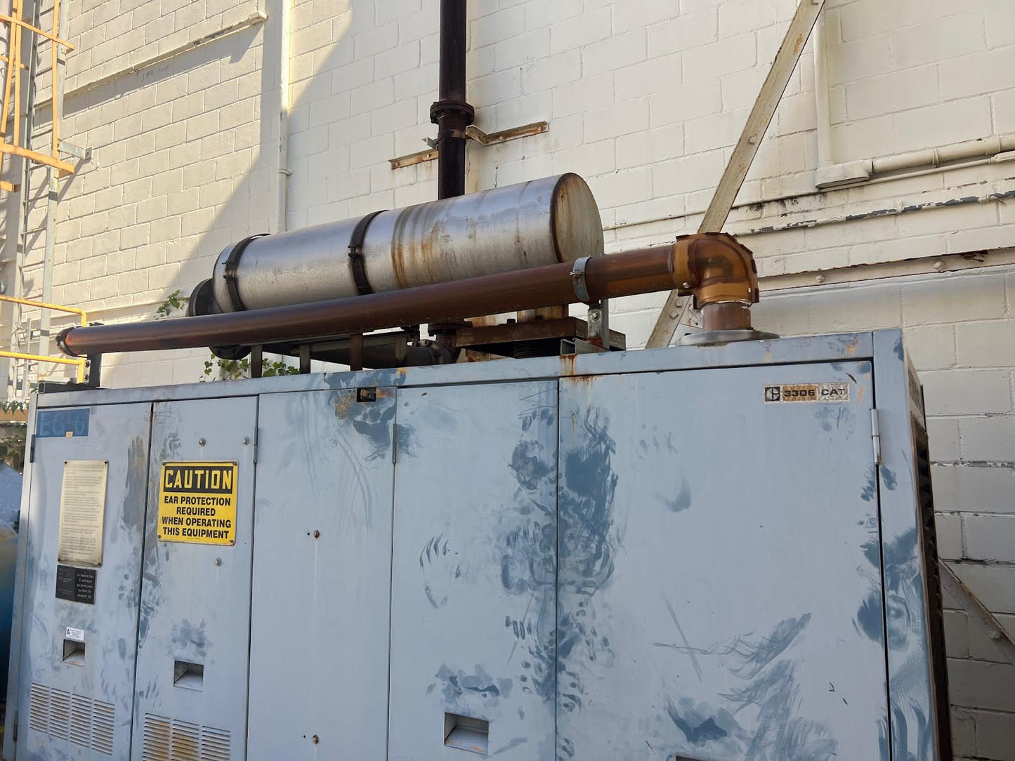 175KW Caterpillar 3306 Diesel Generator 627 Hours Enclosed