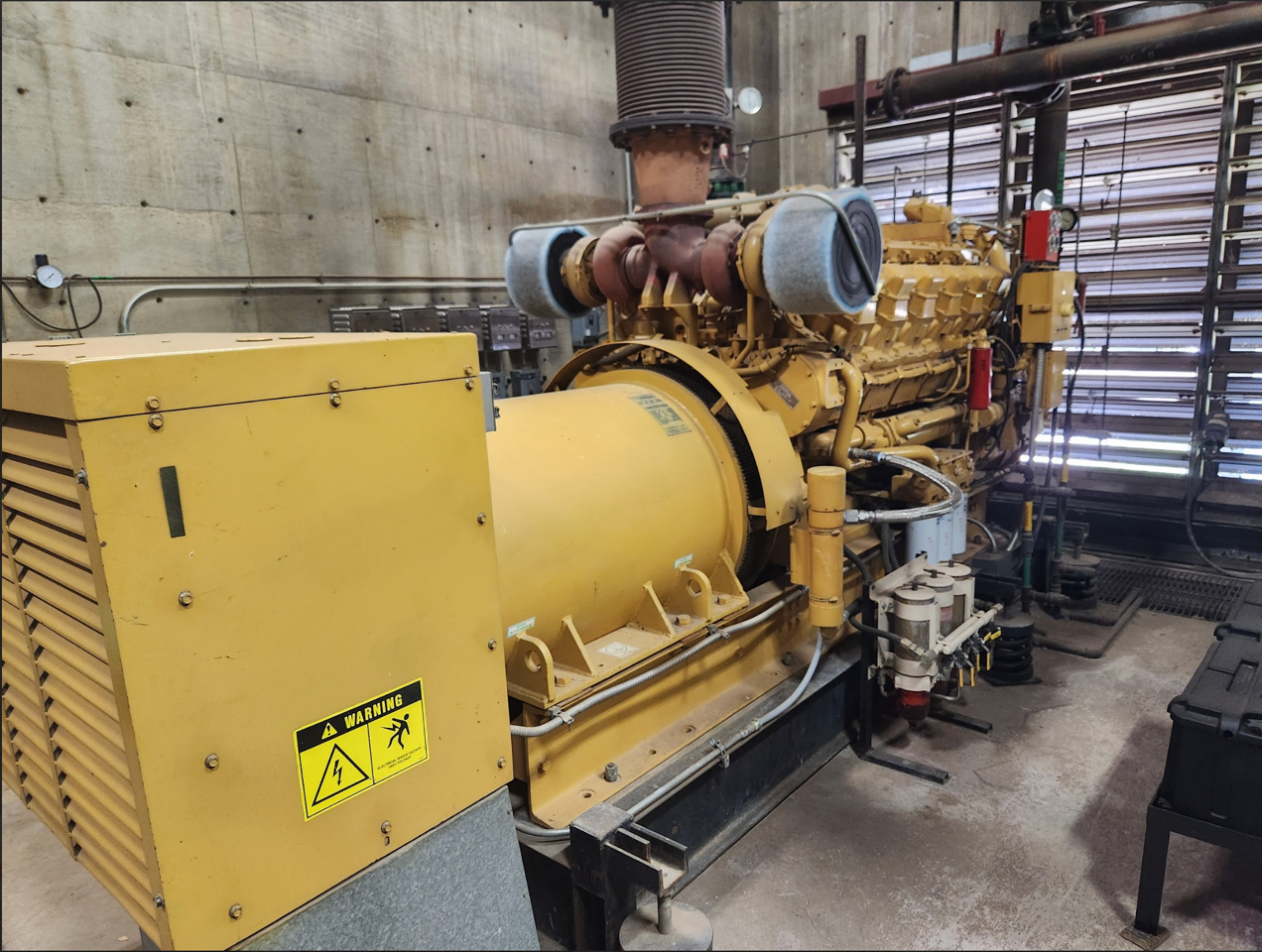 1MW 1100KW 1.1MW Caterpillar CAT Diesel 3512 STD Generator & Engine 480v 24Z