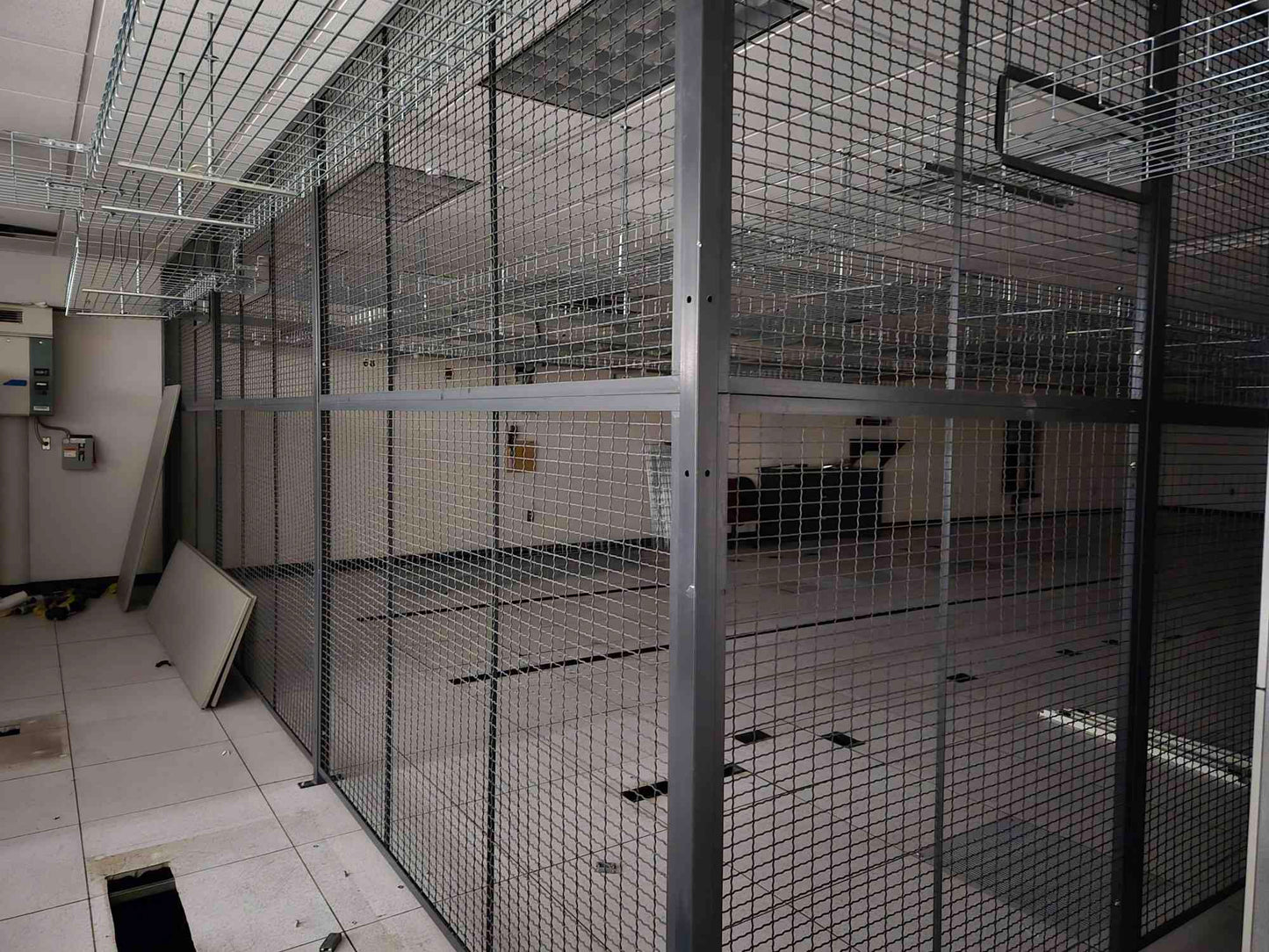 138 Ft Total Length X 9'2" H Wire Crafters Steel Security Cage w/4 Doors