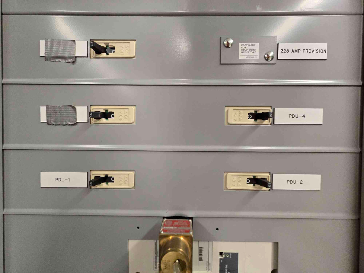 800A Pow-R-Line C Switchboard 480V 3Ph 7 Breaker (SKU: 110244)