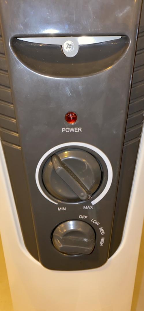 Lot of 12 Intertek Small Heater CYAA45-7 1500WATT Oil Filled(S6LLST3749)