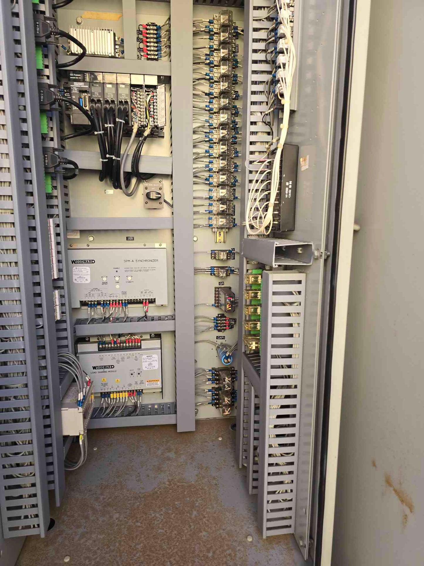 4000A Russelectric Paralleling Gear 277/480 3 Ph 3 Section Switchgear