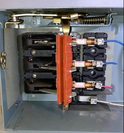 Square D I-Line Busway Tap Box PQ-4203 240v(S6LLST3985)