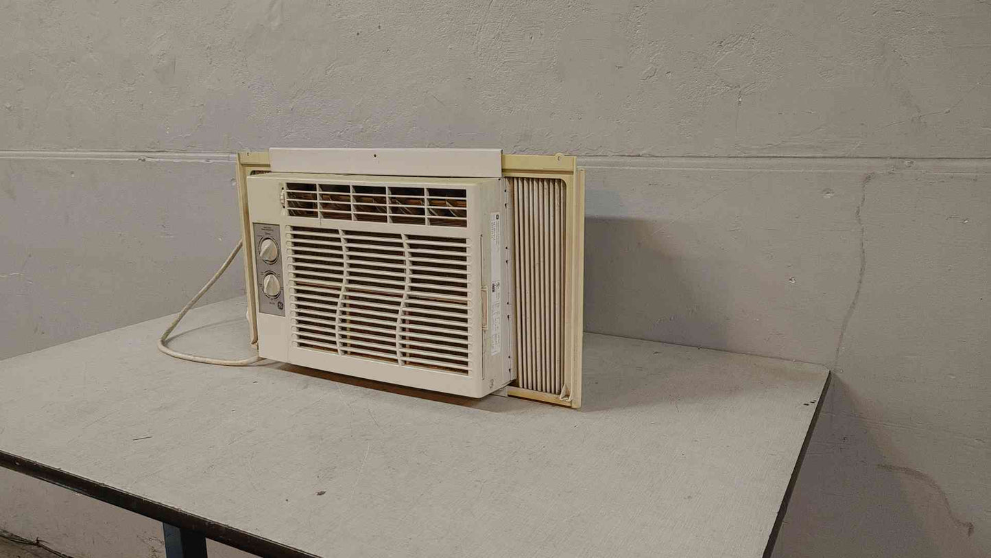 GE 5050BTU Indoor Window AC Unit 115V 1PH AEL05LSL1(104704)