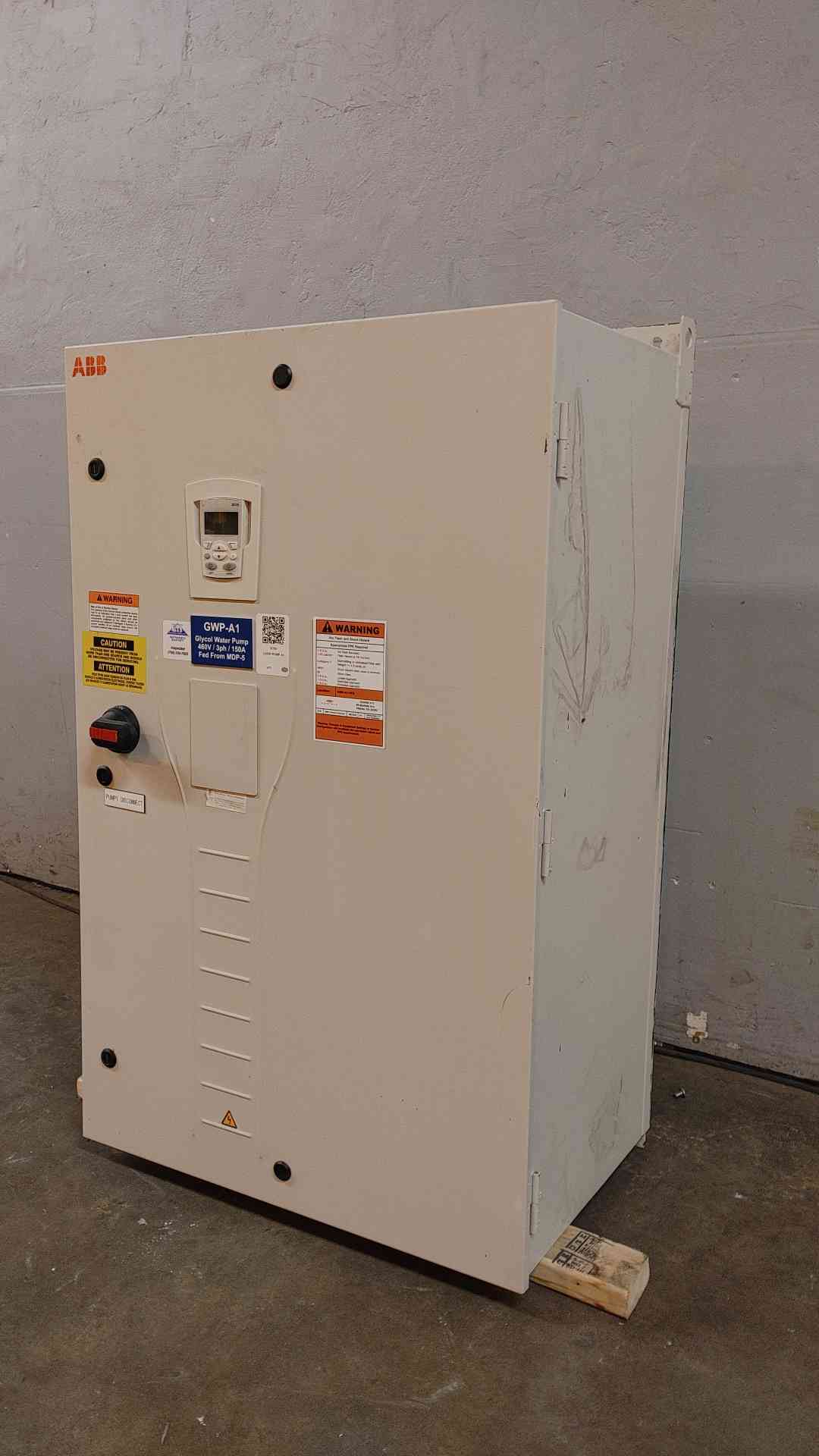 ABB Control VFD 3PH 480VAC 96A 75HP ACH550-PDR-097A-4+K466 (106375)