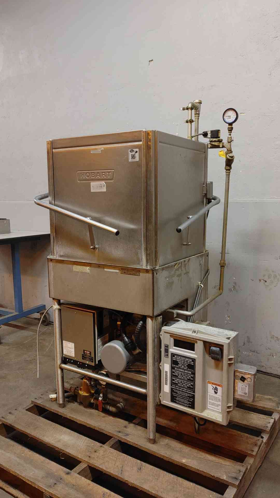 Hobart Commercial Dishwasher 3PH 400-460V 12A AM14C