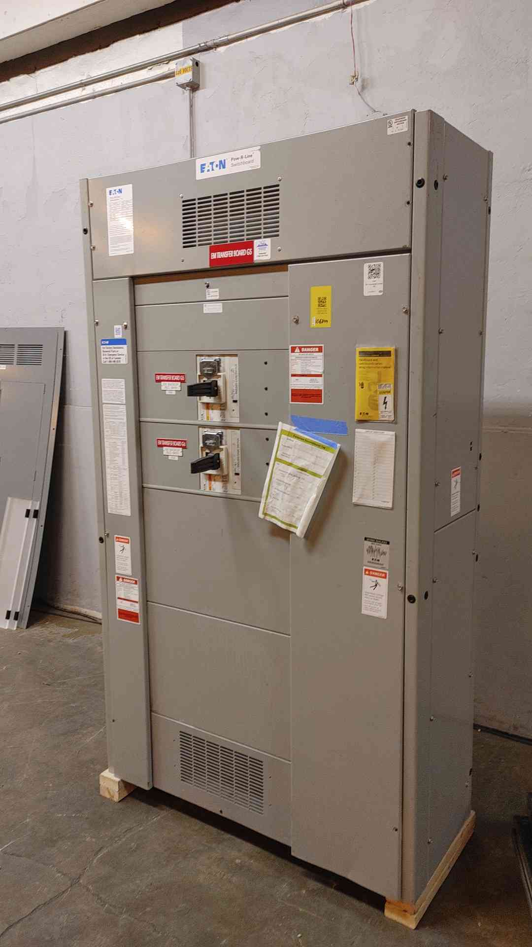 Eaton Pow-R-Line Switchboard 480VDC 3W 3PH 1200A 2x N1200K Breakers '14