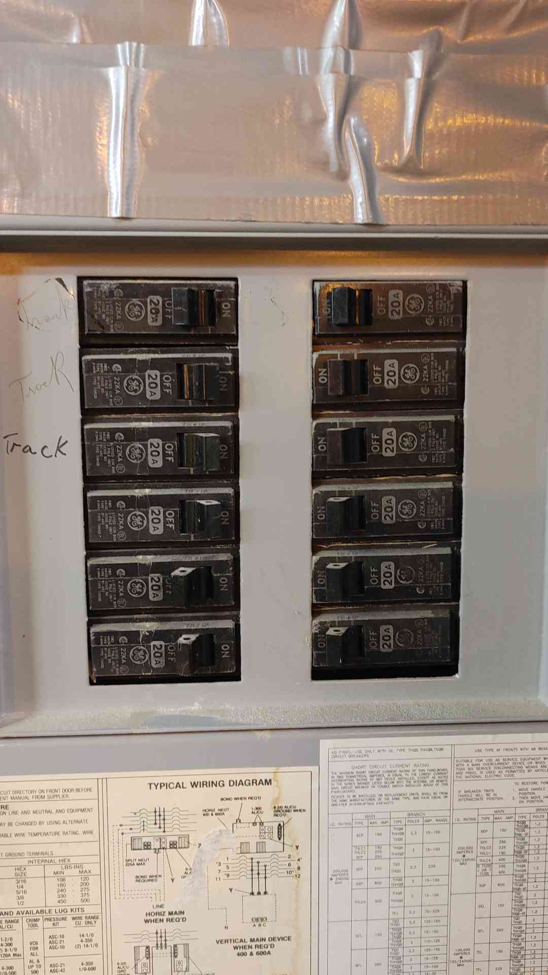 42 Pole GE A Series Panelboard 225A 208Y/120VAC 3PH 4W AB43B