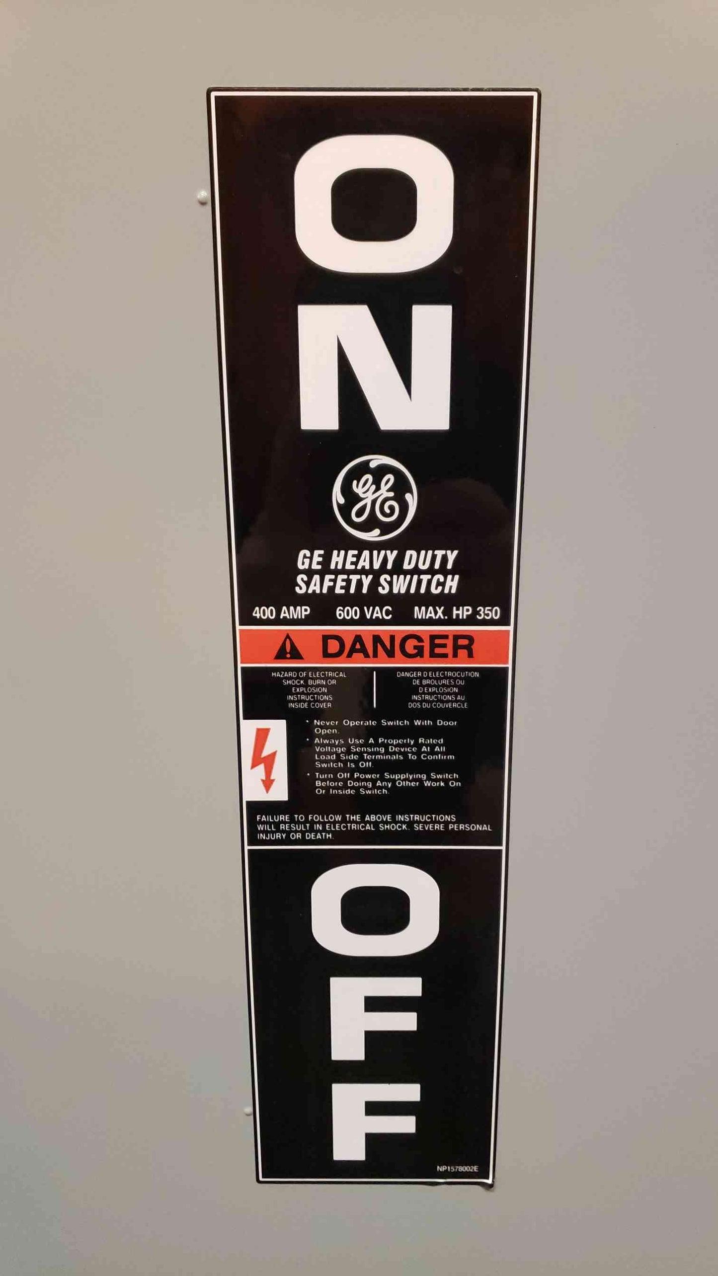 General Electric Indoor Safety Switch 400A 600VAC 250VDC 3PH THN3365