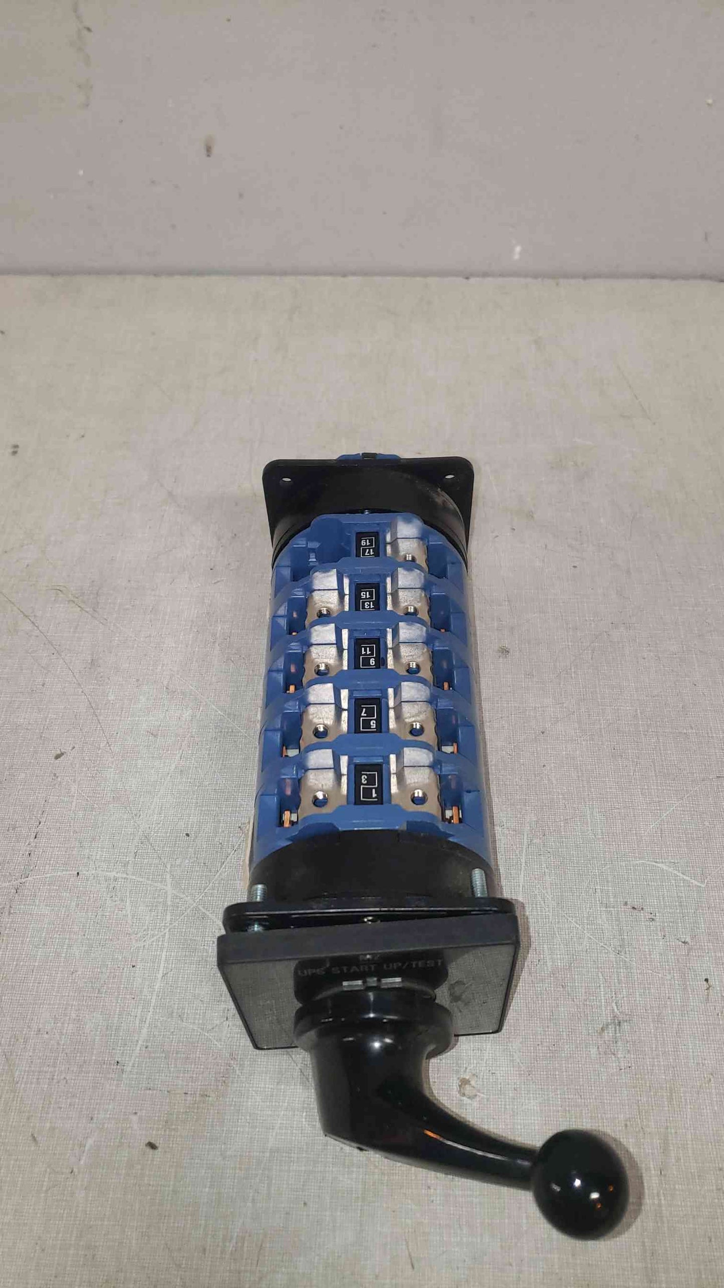 Kraus & Naimer 100A 600V A.C. UPS Control Switch (SKU: 107265)
