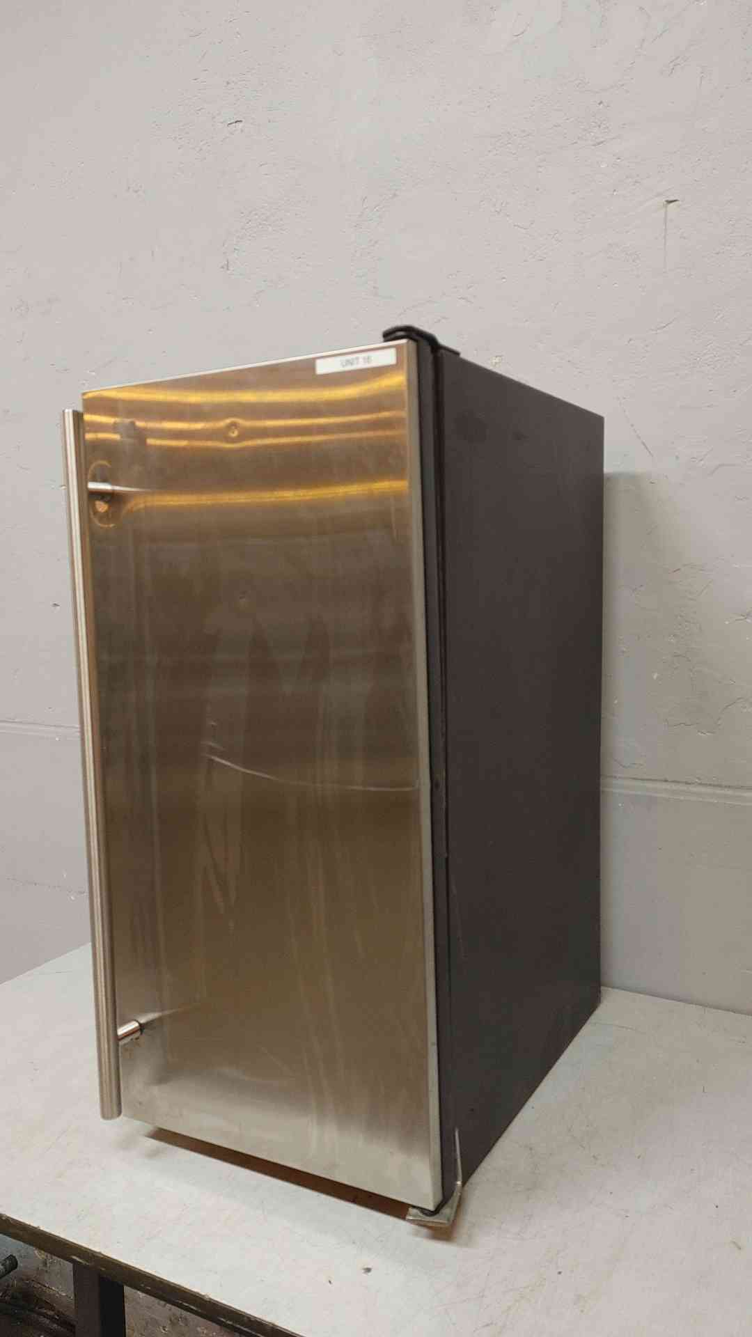 U-Line 15" ADA Series Ice Maker 115V 2.5A 1PH R134A U-ADA15IMS-00A