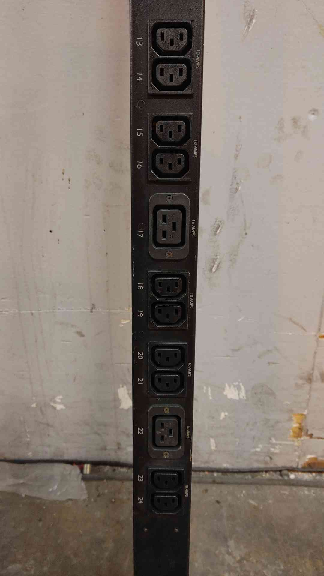 APC AP7852 Rack PDU, Metered, Zero U, 16A, 230V, (20)C13 & (4)C19