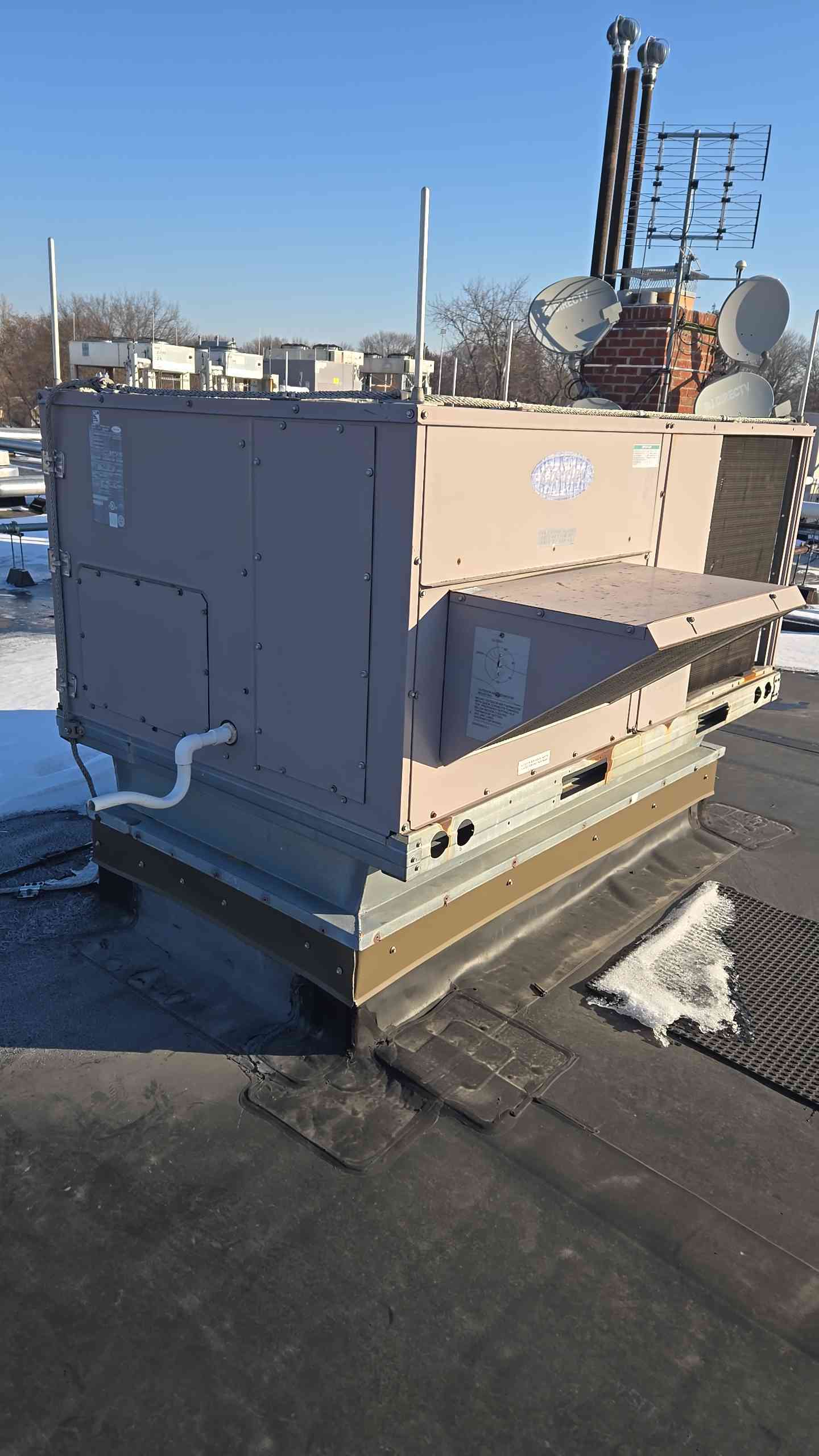Carrier 6 Ton Rooftop RTU 48TFE007 A/C Packaged Unit