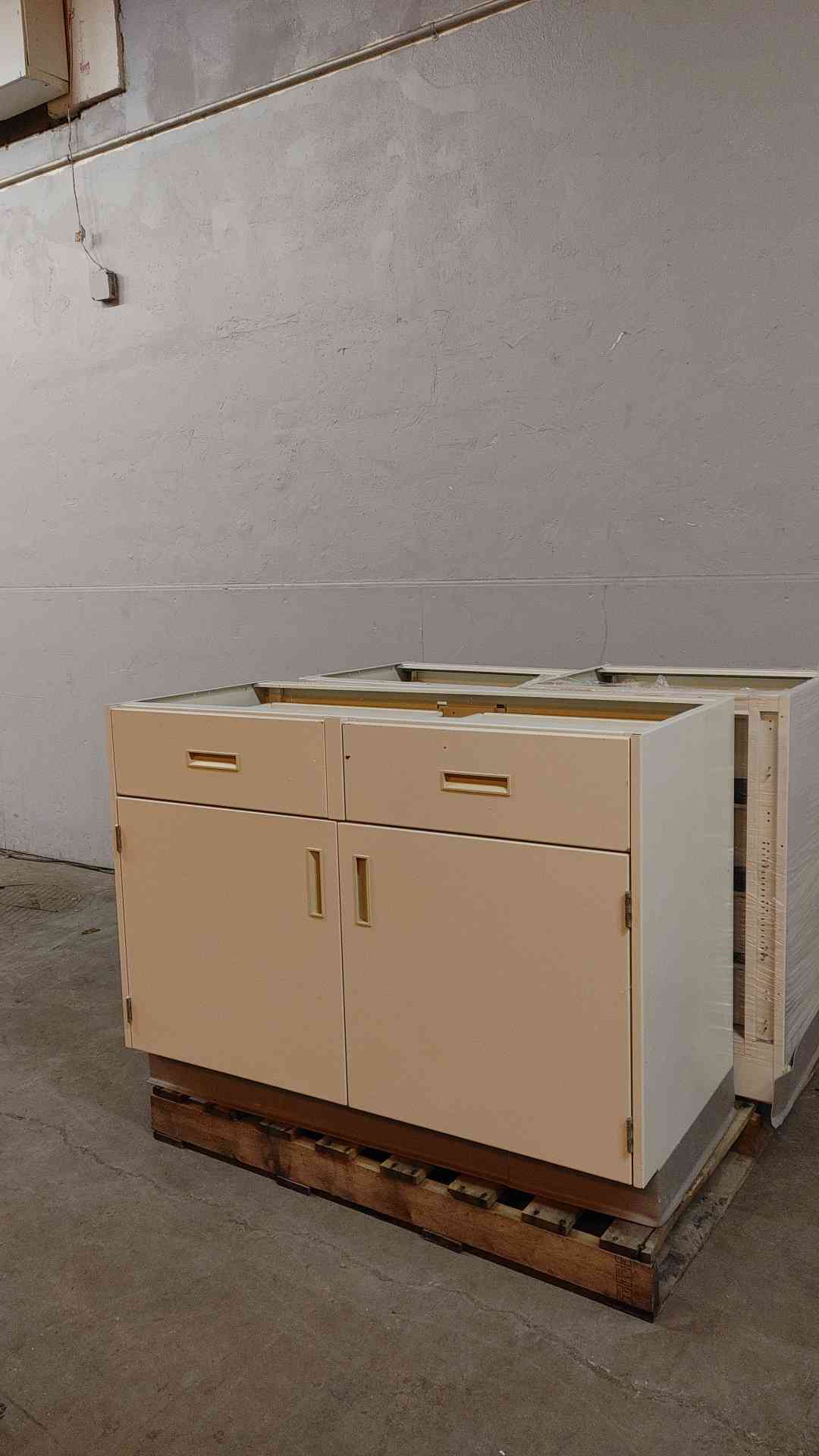 4' Hamilton Recessed Drawers Combo Casework