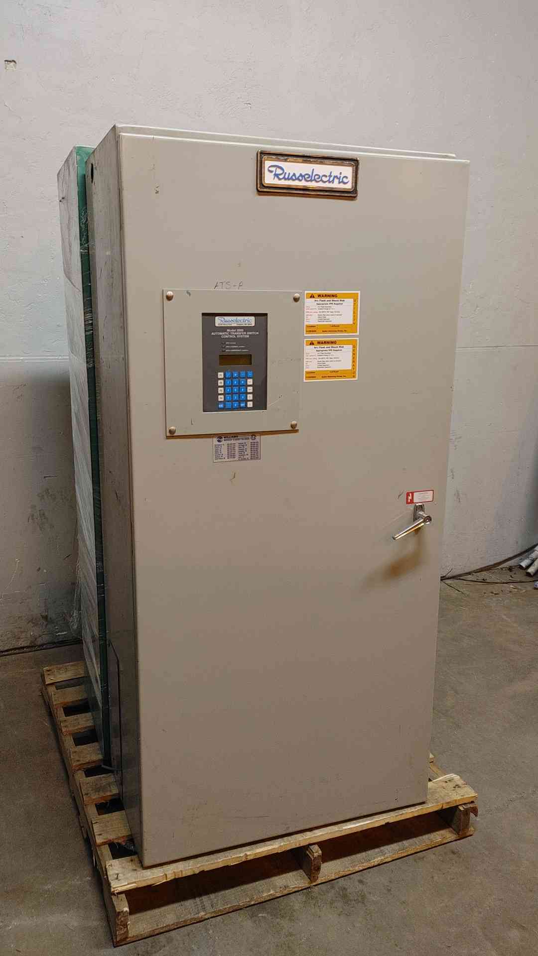 Russelectric Model 2000 Transfer Control System 800A 277/480V 3PH 4W RMT-8004CE