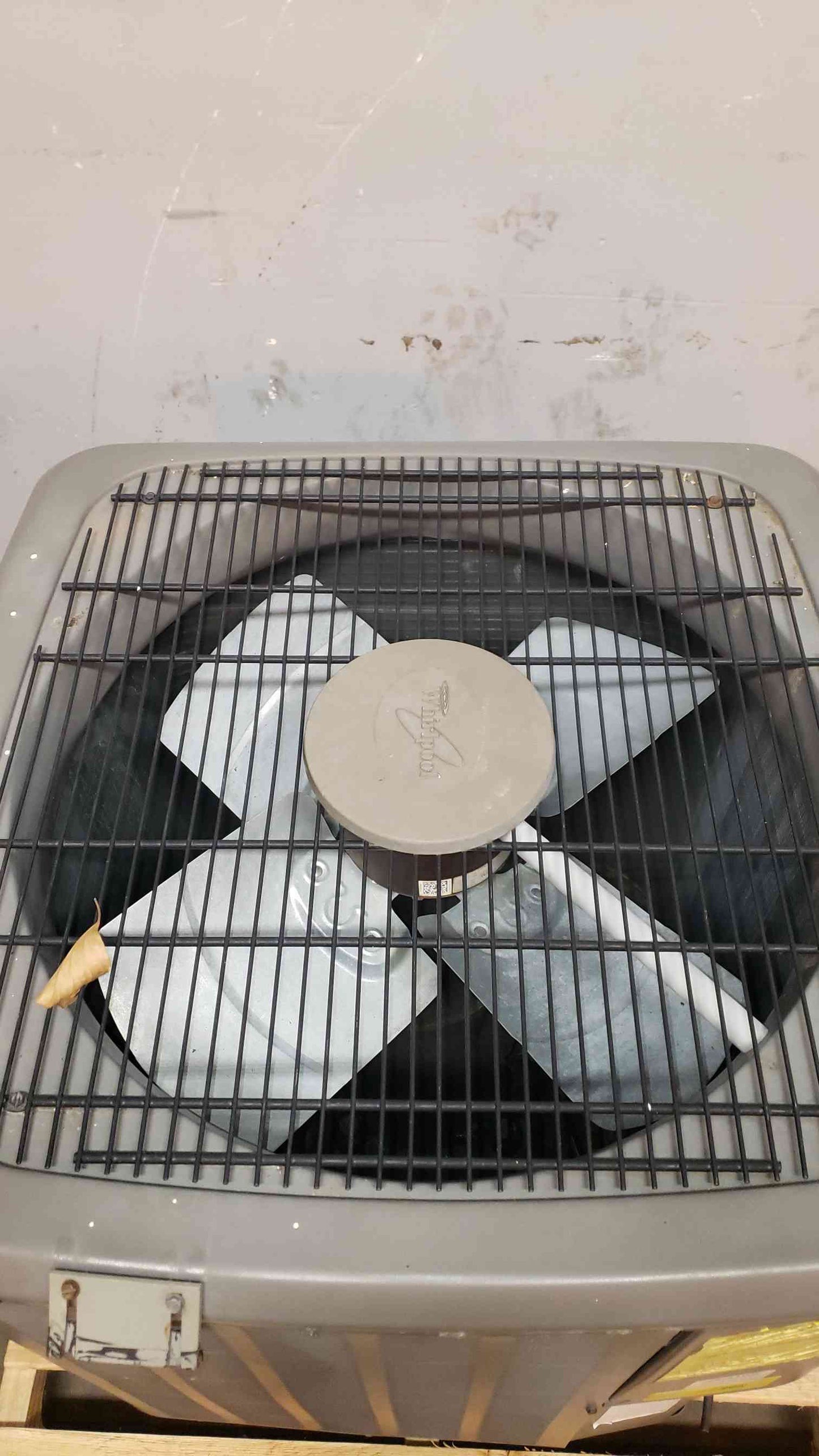 Whirlpool Heating/Cooling 208/230 1PH WGAC4430ACA (SKU: 107858)