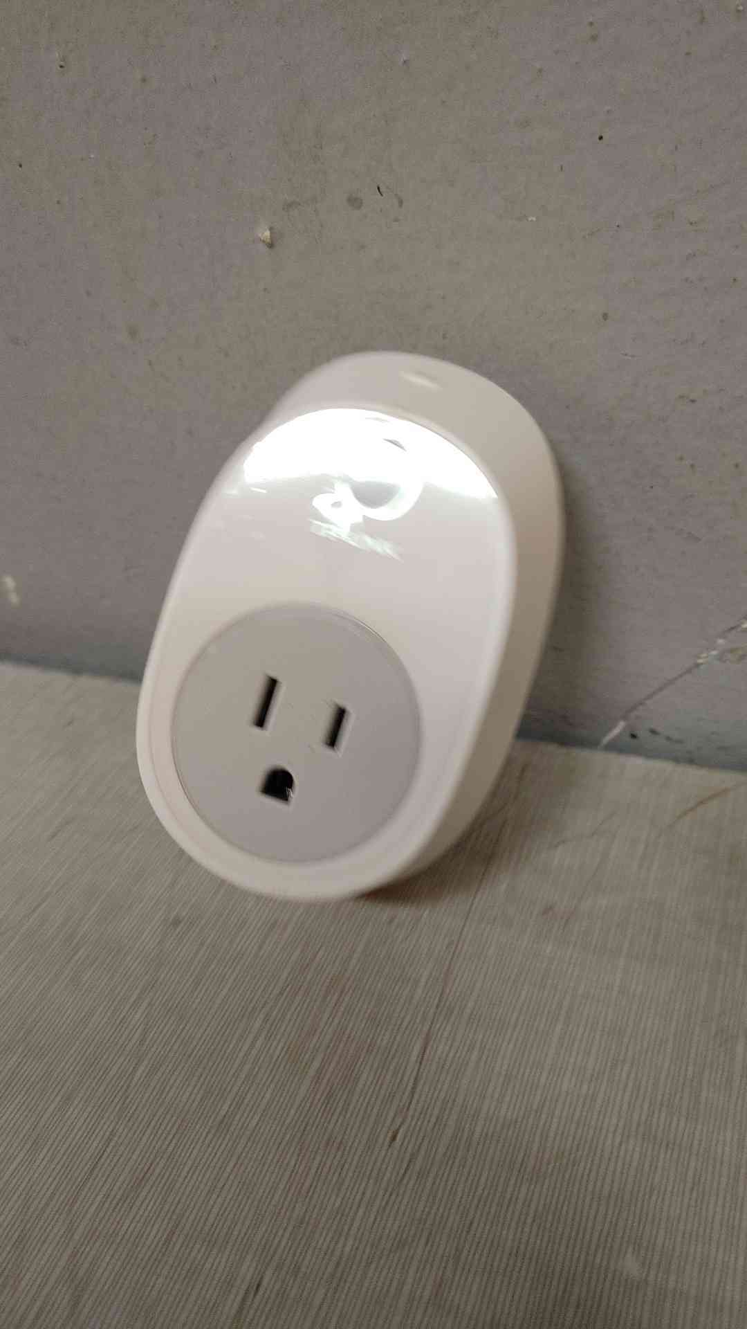 TP-Link Smart Wifi Plug 120V 15A HS100
