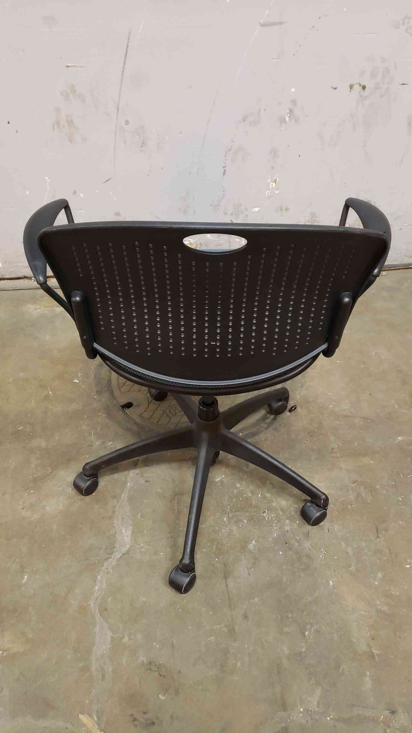 *Pickup Only* SitOnIt Rolling Office Chair 93TC5B.A48.US.85M73.FG1.UC (SKU: 107989)