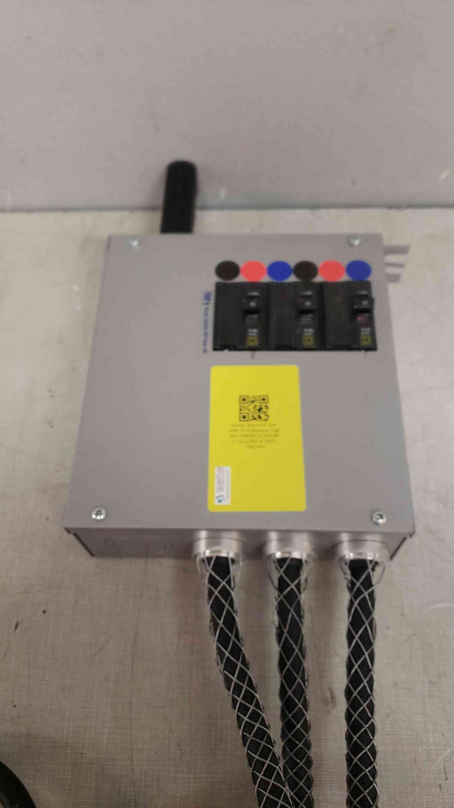 *Pickup Only* StarLine 30V 208Y/120 Busway Tap Box CBMDC225GE28-3'-(3)L630C-4 (SKU: 108164)