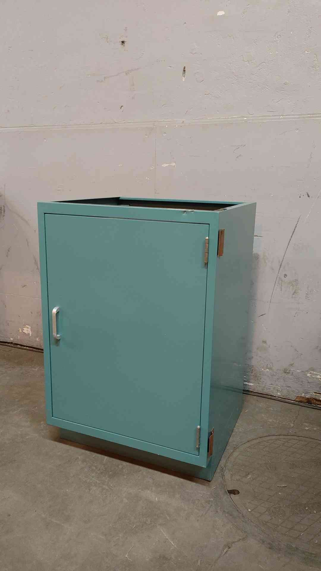 2' Duralab Doors Only Casework (108404)