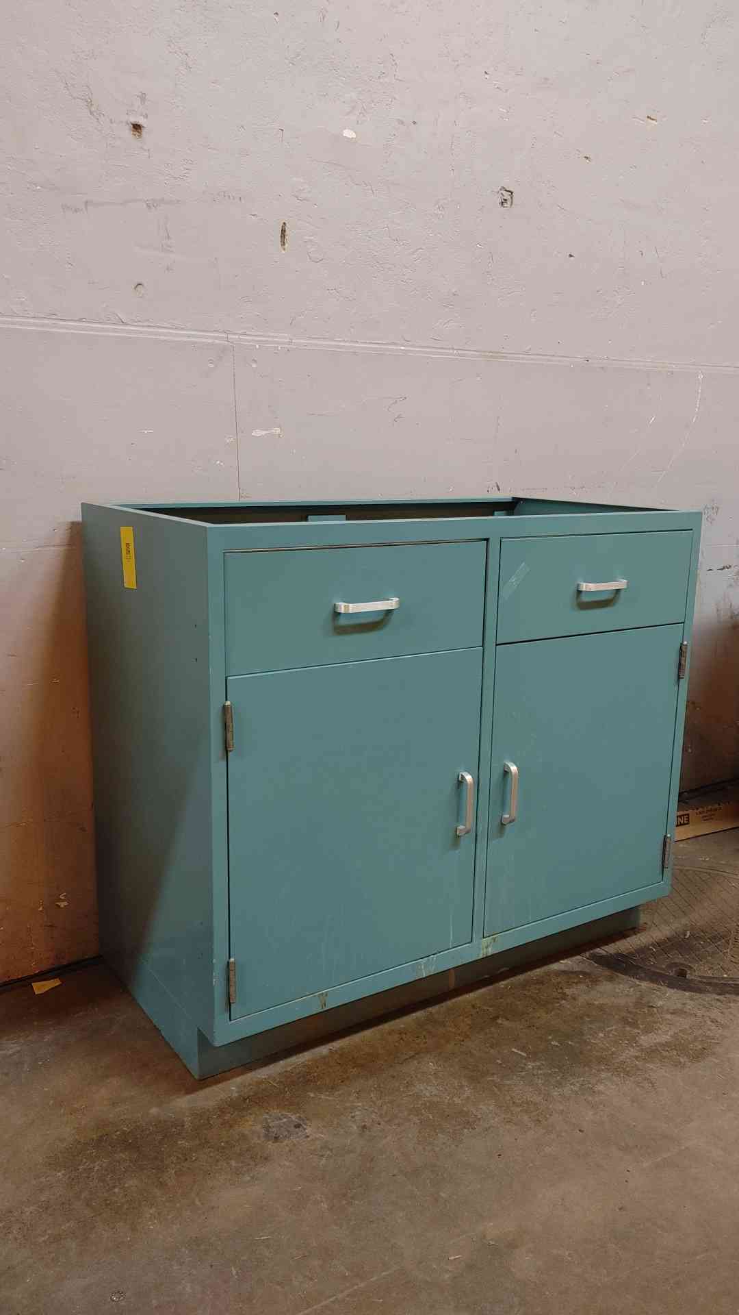 41" Duralab Mixed Casework (108403)