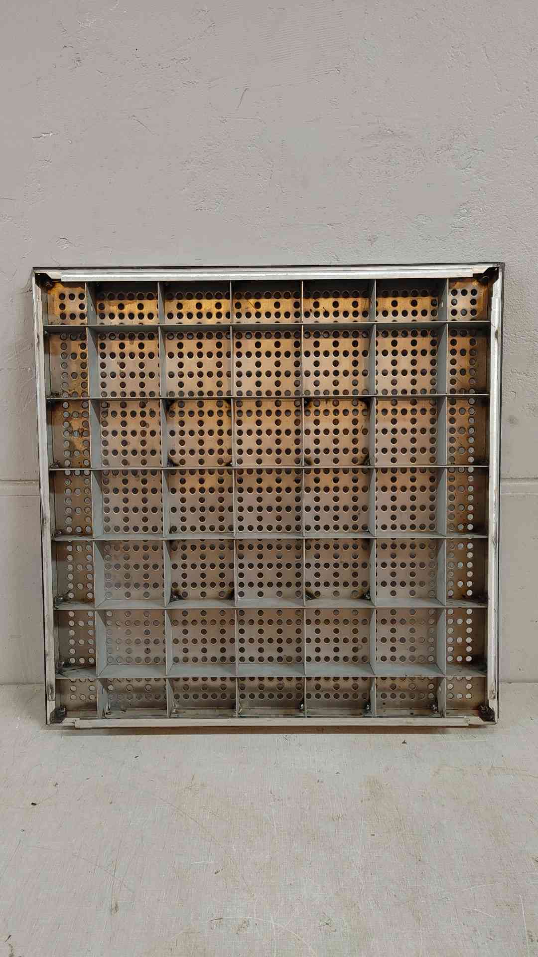 2' Perforated Raised Floor Tiles (108481)