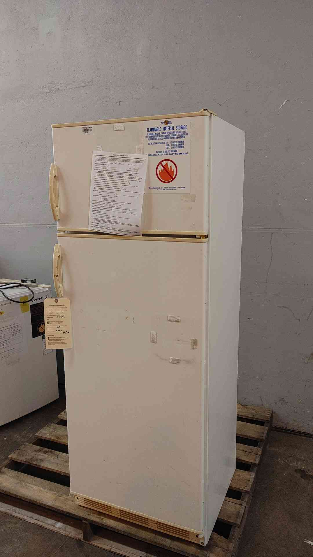 VWR Storage Refrigerator Freezer 120V 250W R134A 55700-089 (108746)
