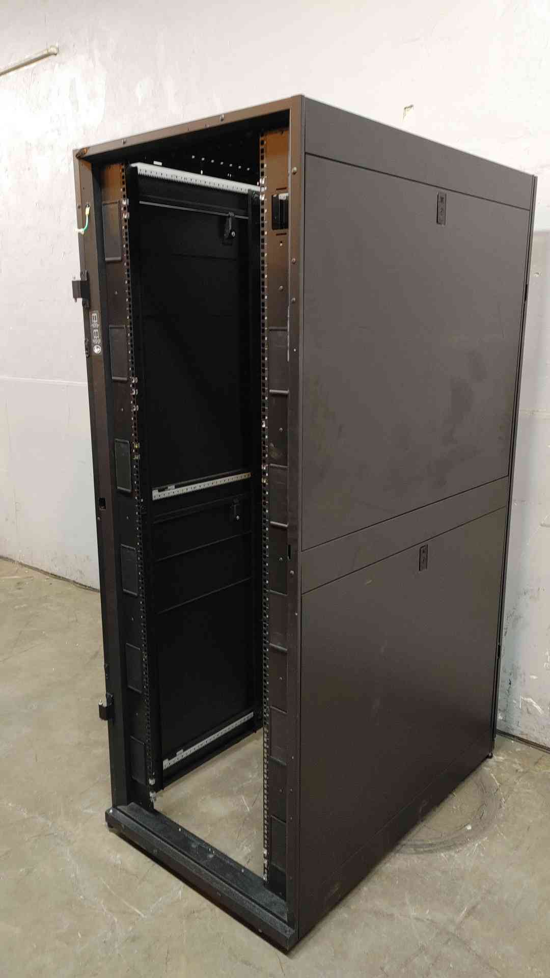 42U APC Server Rack AR3350 Rear Doors & Sides No Front (108762)