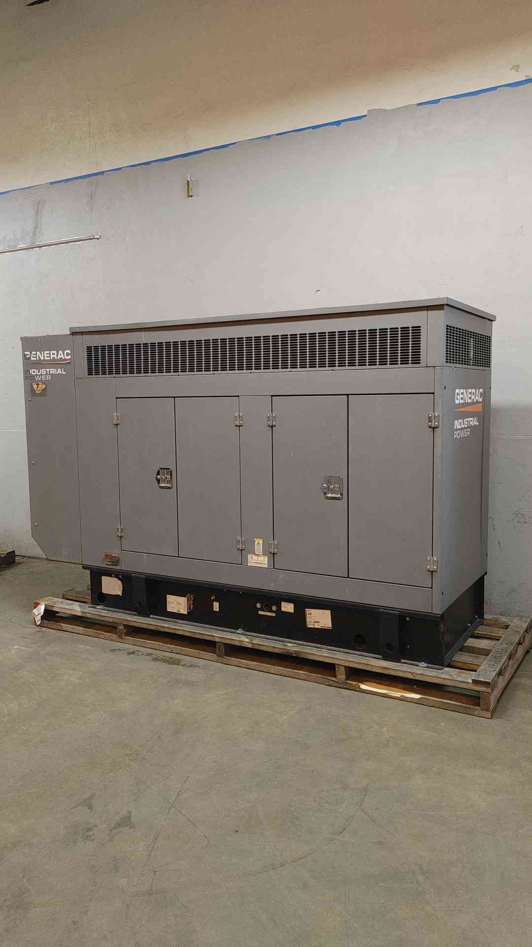 Generac 60KW Generator 120/208V 208A 75KVA 3PH LP/NG 111Hrs SG60 (108784)