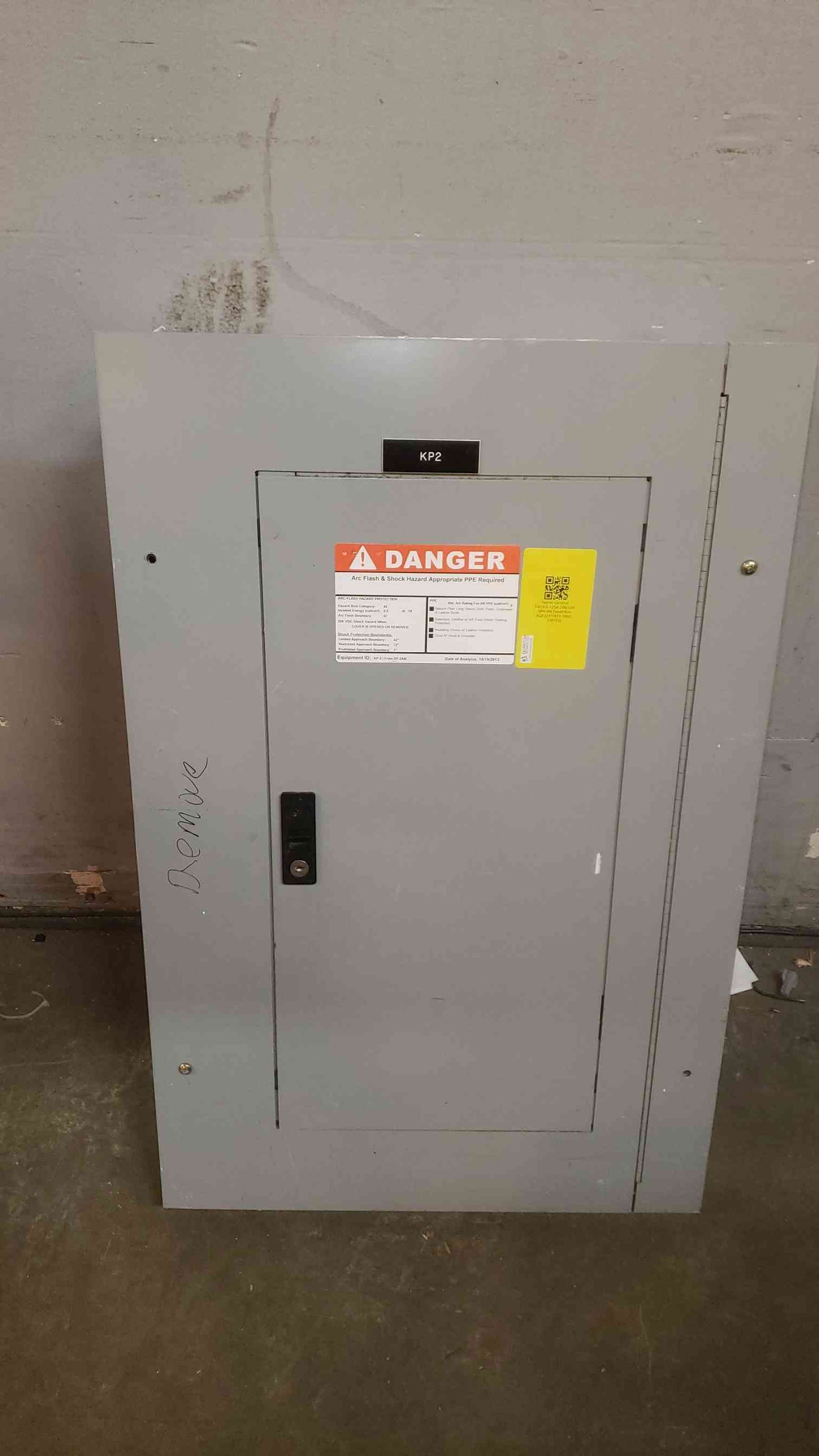 GE A Series 125A 208/120 3PH 4W Panelboard AQF3241MTX (SKU: 108922)