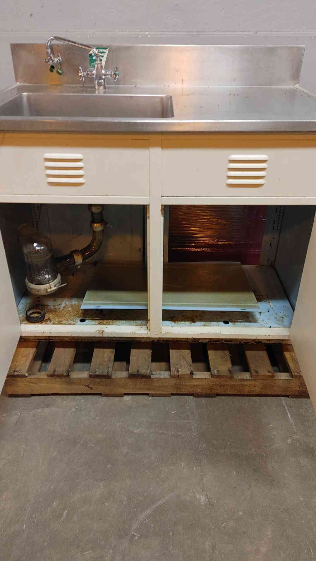 Hamilton 4' Stainless Doors Sink Basin Combo Metal Lab Casework Standing (109147)
