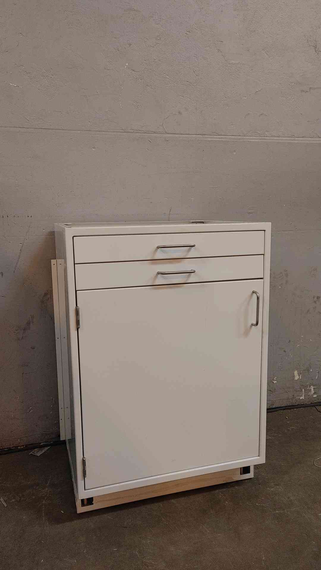 2' Jamestown Mixed Casework (109226)