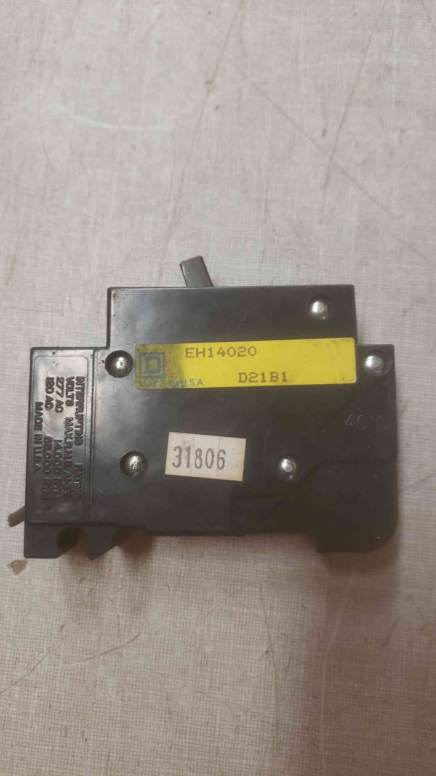 SQUARE D 1Pole 20A 120V/240V CIRCUIT BREAKER EH14020(110547)