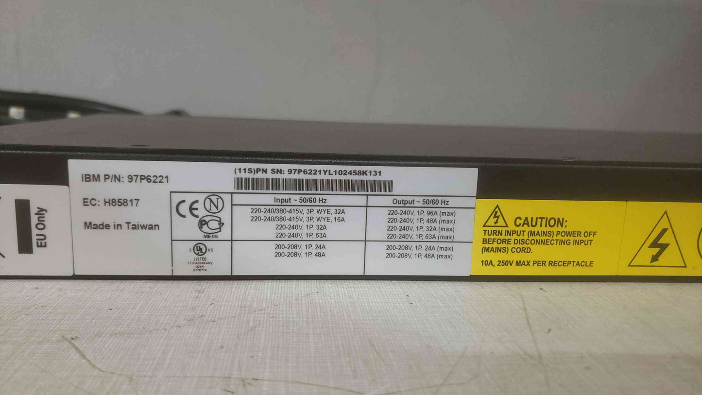 AcBel 220-240/380-415V 32A 3PH PDU(SKU: 110757)