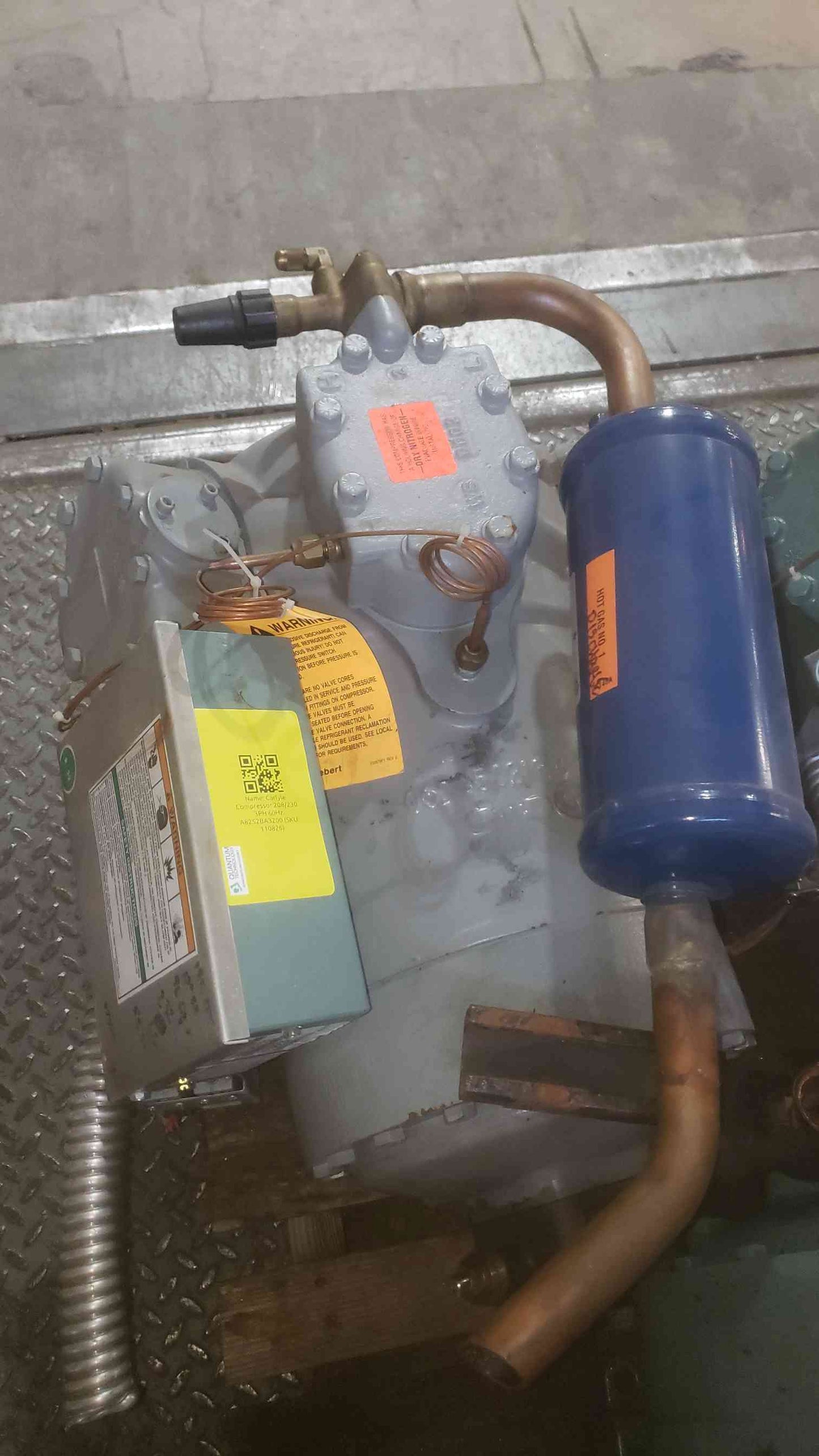 Carlyle Compressor 208/230 3PH 60Hz 06DS8256BC325ARP Semi-Hermetic Compressor 3 Head