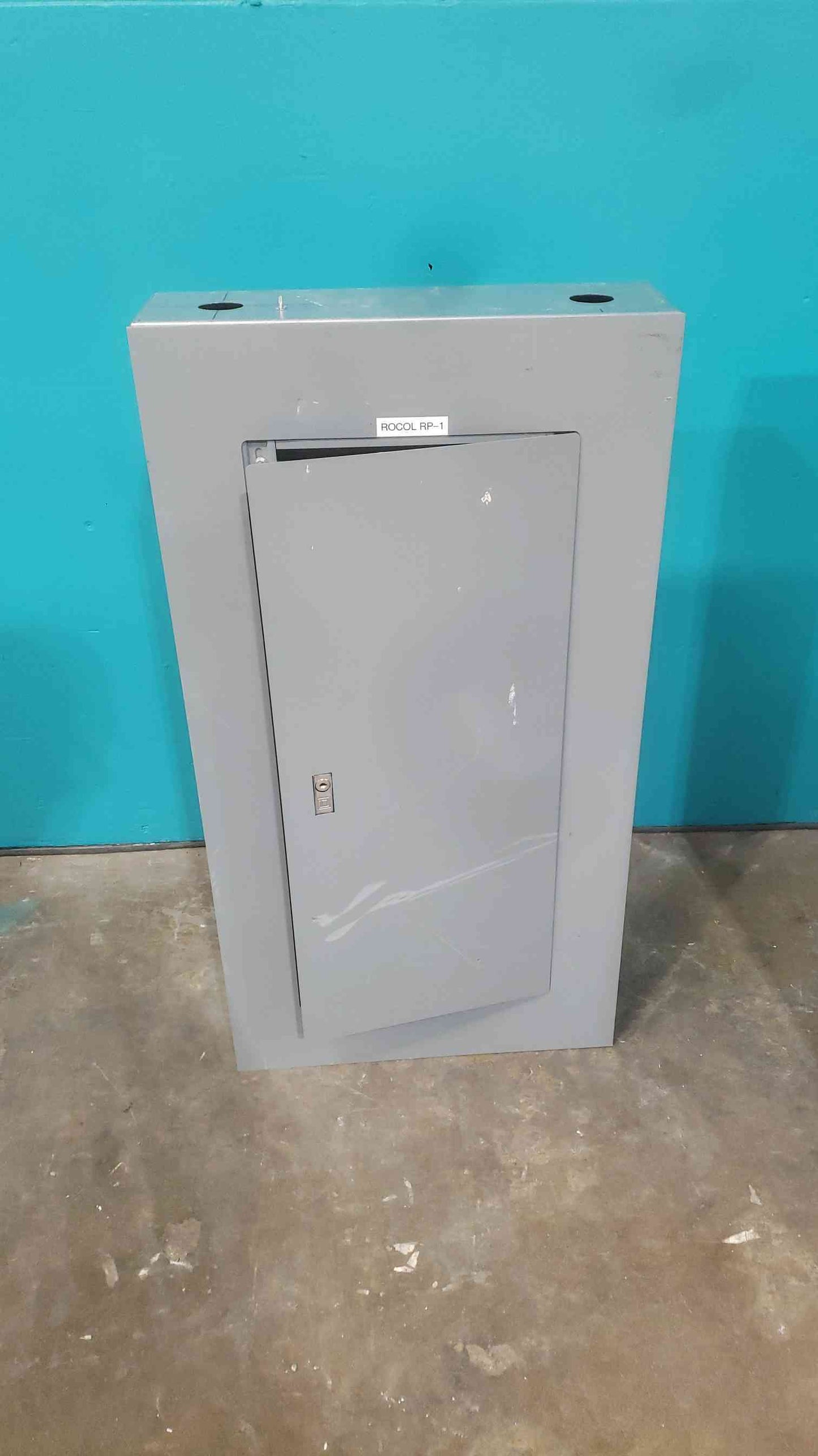 Square D NQ 225A 120/208V 3 Phase Panelboard 42x 20A QOB 1-Pole Breakers NQ442L2C
