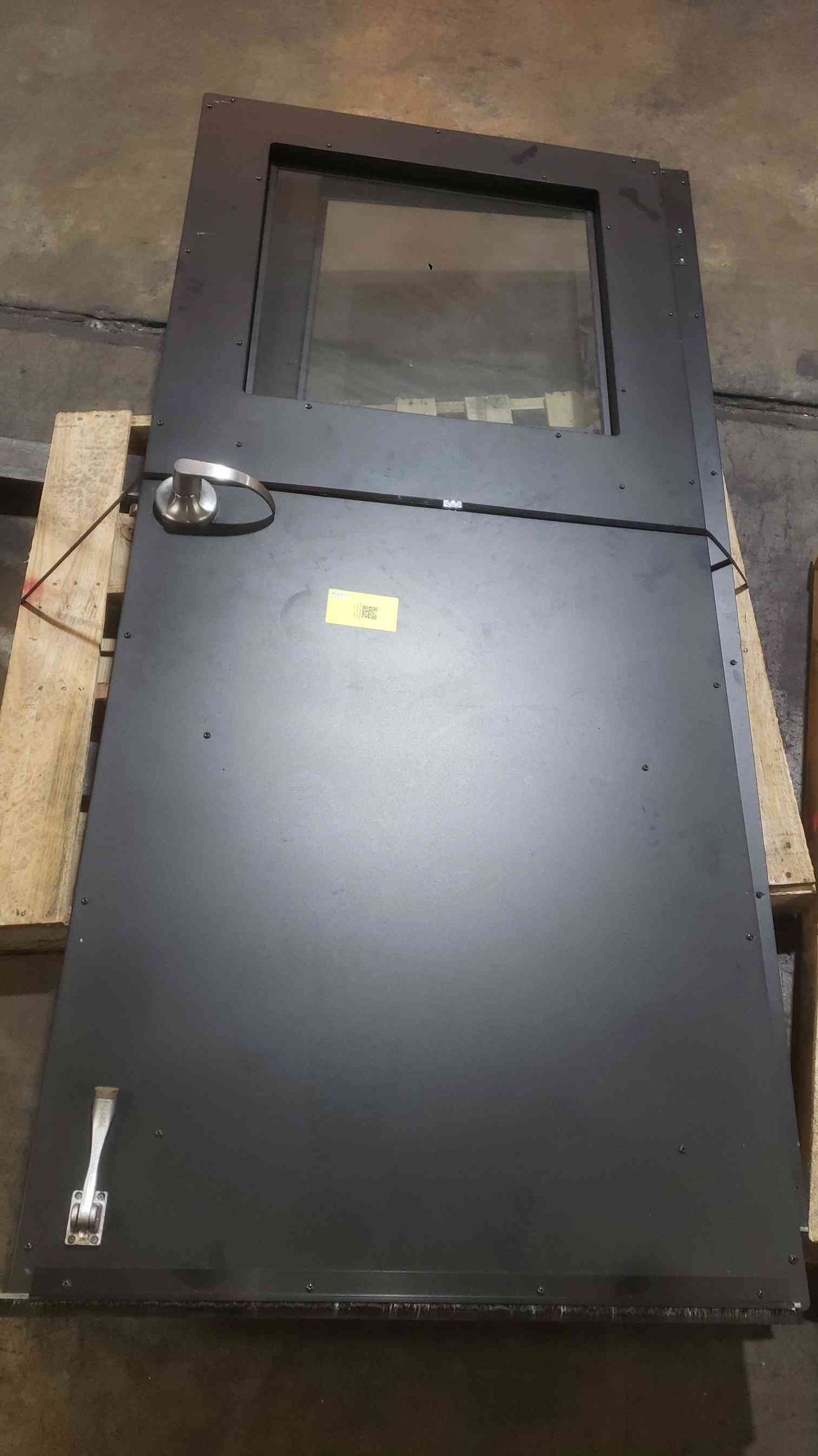 APC Data Center Aisle Containment Door and Frame Assembly kit