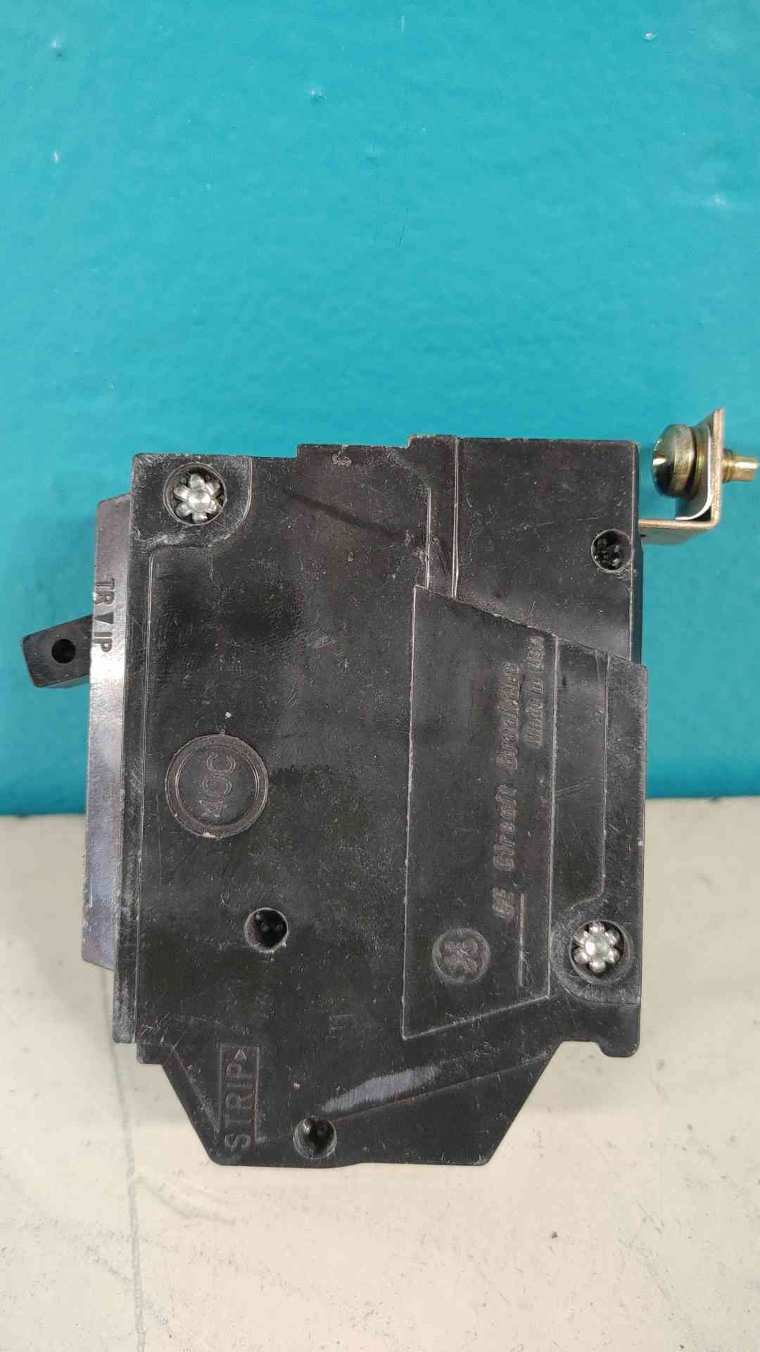 GE THQB1130 30 Amp 1 Pole Bolt On Circuit Breaker Type THQB 30A 120/240V General Elec