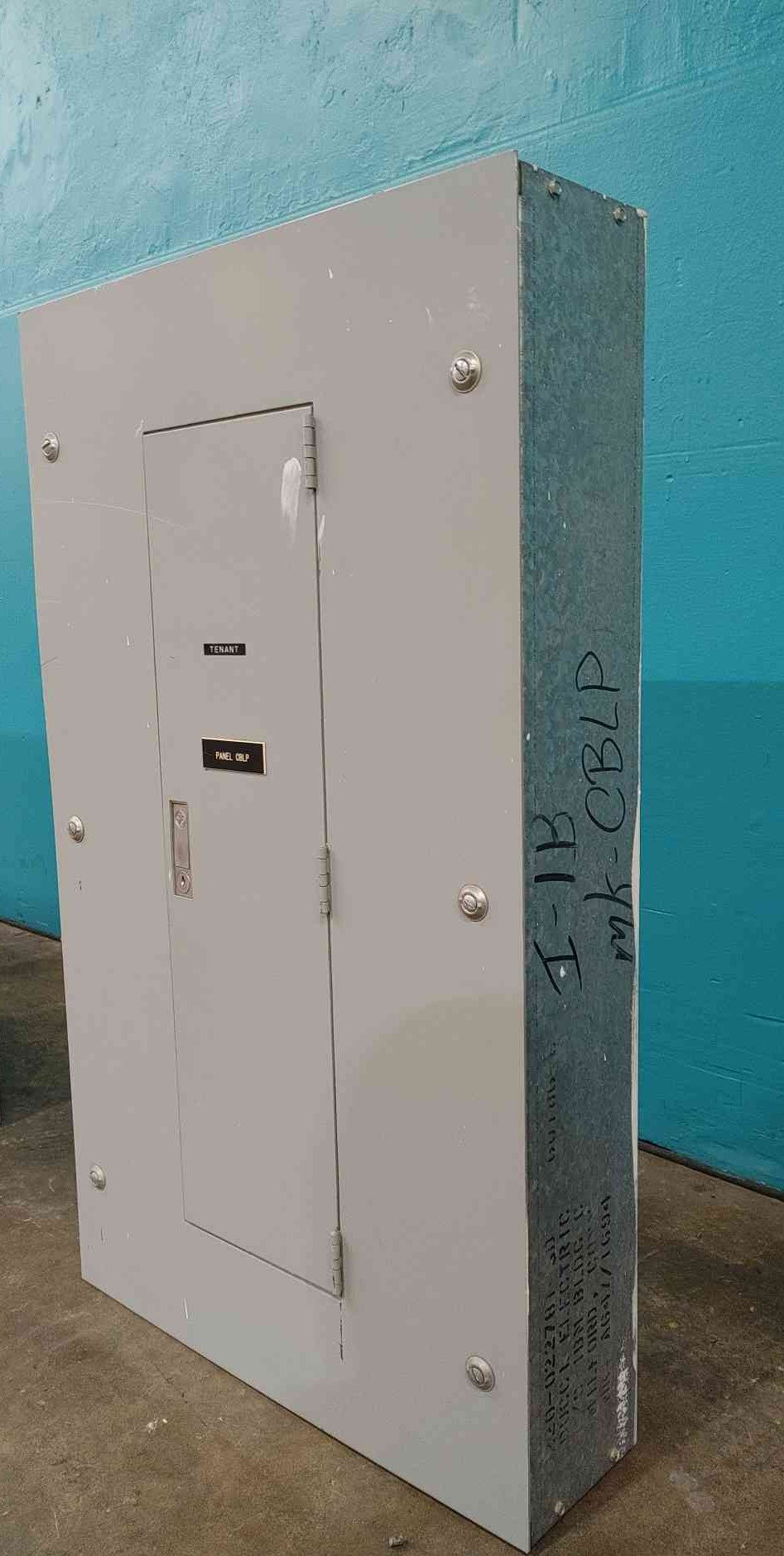 GE NLAB 100A 208Y/120V 3-Phase Commercial Panelboard Enclosure w/ THQB Breakers