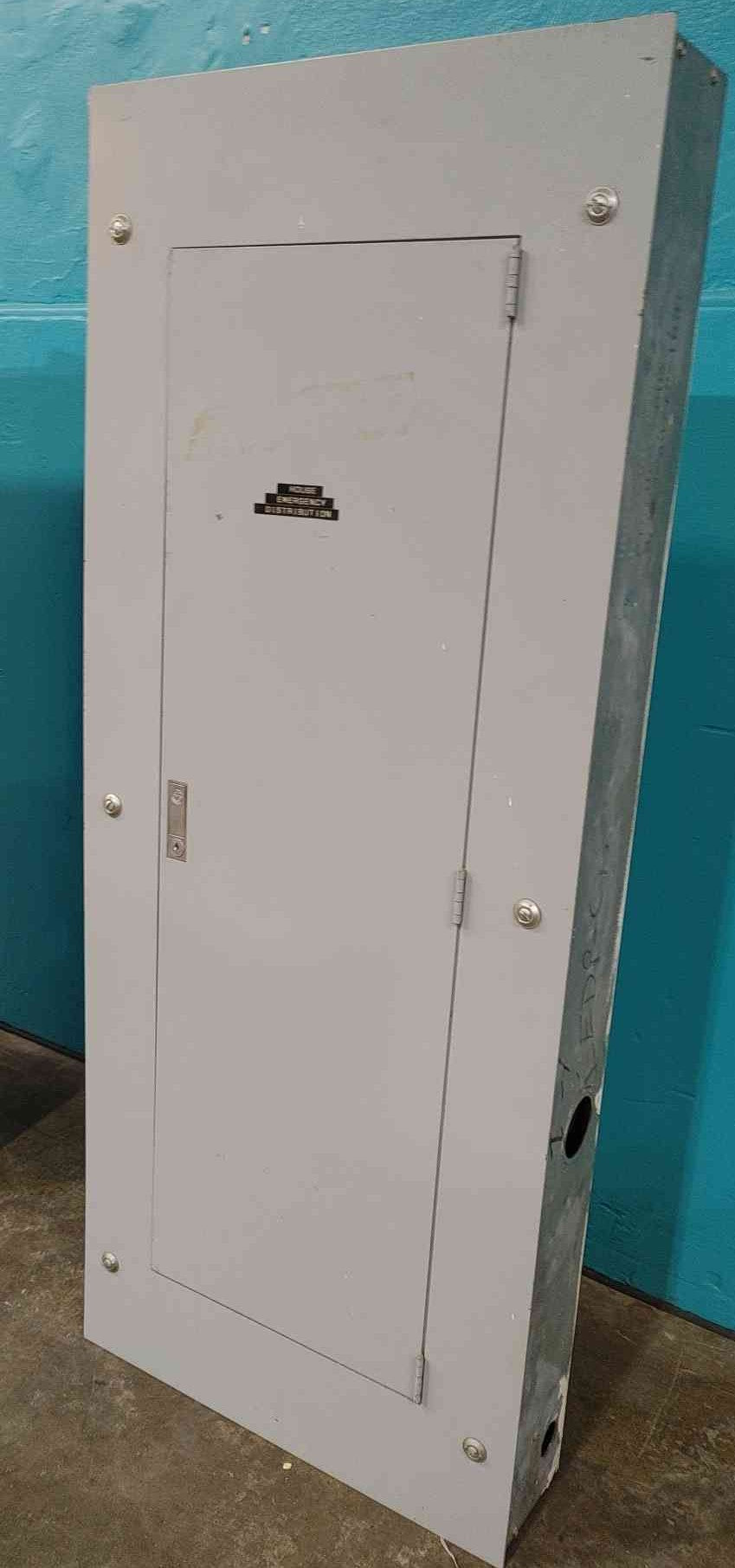 GE NHB 400A 480Y/277V 3-Phase Panelboard Loaded w/ 7x GE TED 3-Pole Breakers