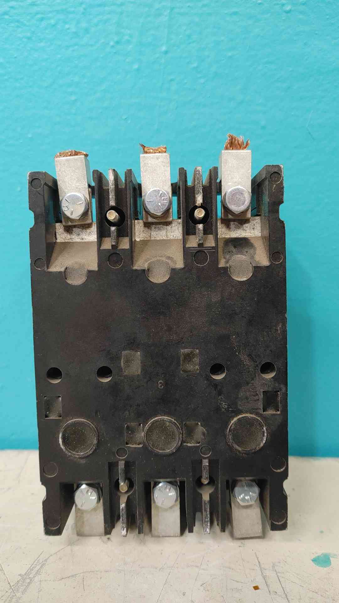 Westinghouse FB3070L 70A 3 Pole Circuit Breaker 600V FB Frame 4992D46G42