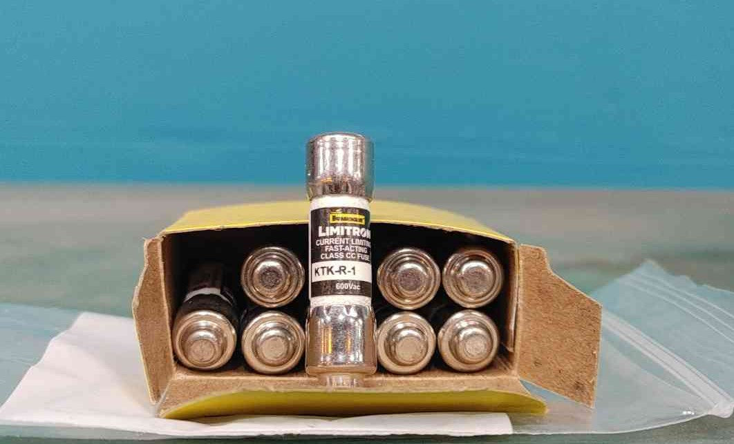 Bussmann KTK-R-1 Limitron Class CC Fuse 1 Amp 600V Fast Acting Box of 10 KTKR1