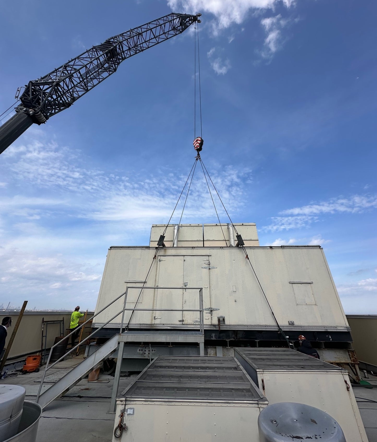 800KW Kohler Detroit Diesel Generator Enclosed