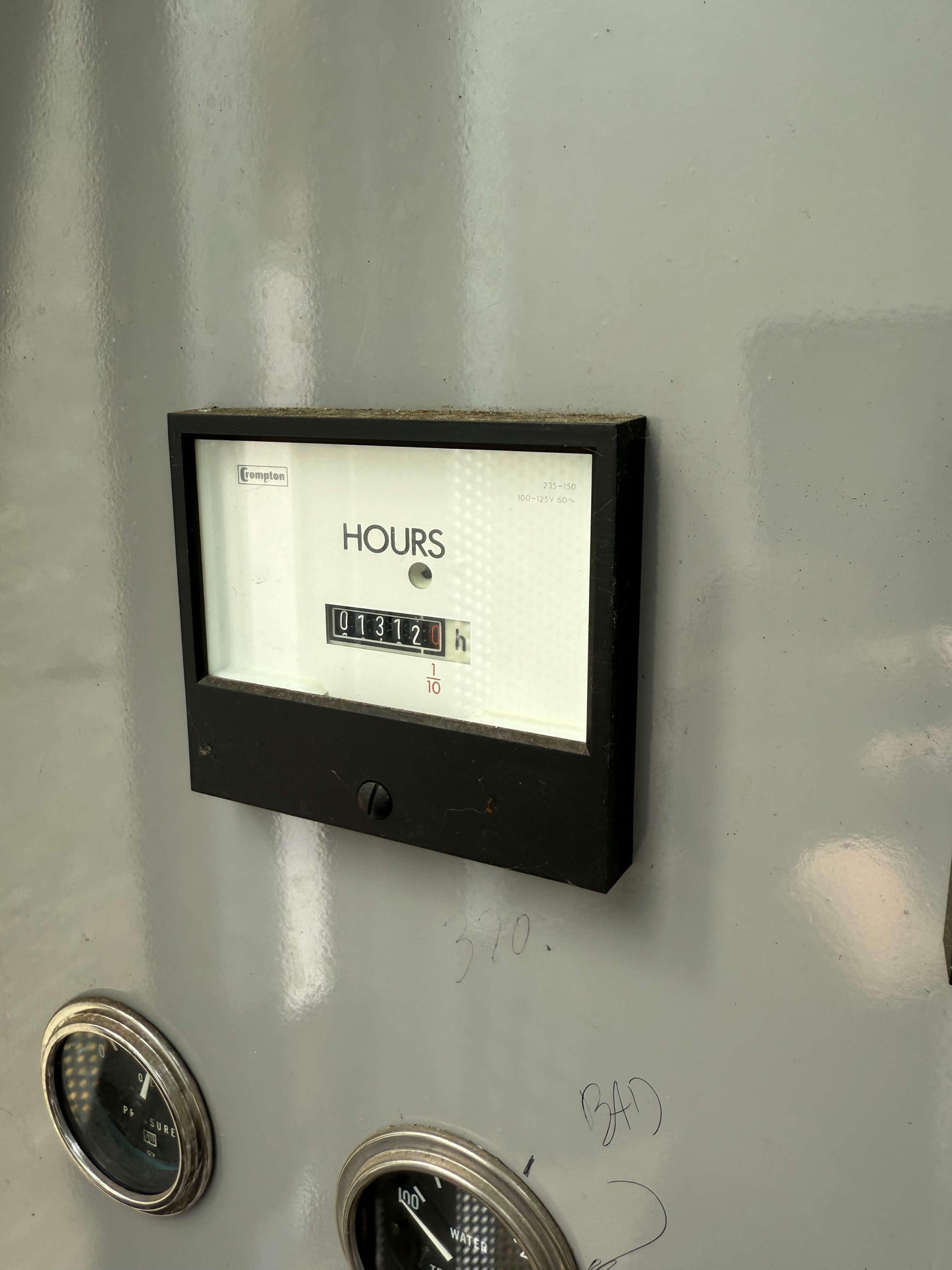 90KW Diesel Generator & ATS John Deere 1312hrs Enclosed TESTED