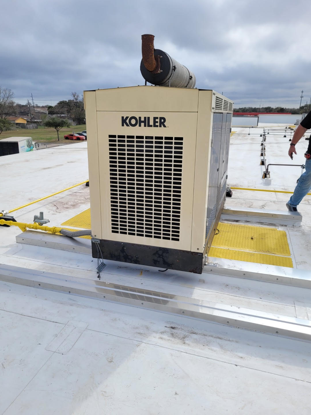 100KW Kohler 100RZG Nat Gas LP Generator 1&3PH 516hrs '09